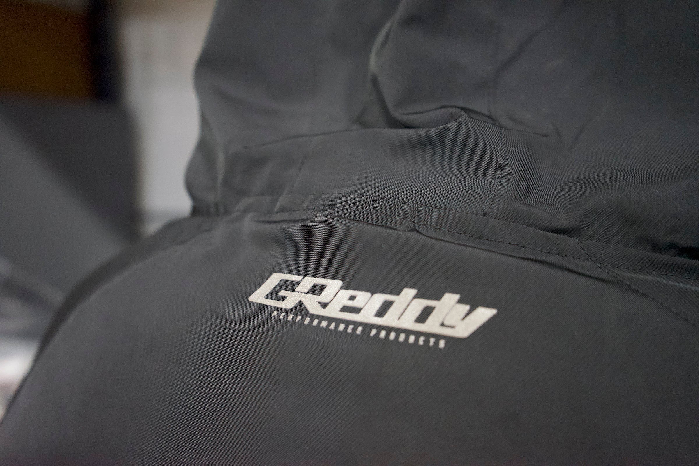GReddy Med-light weight Pack-able Travel Nylon  Jacket - Black